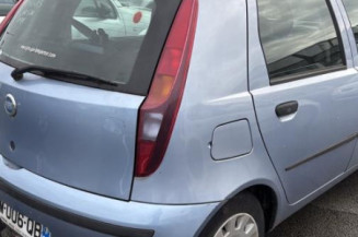 Fermeture de capot FIAT PUNTO 2