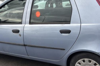 Fermeture de capot FIAT PUNTO 2