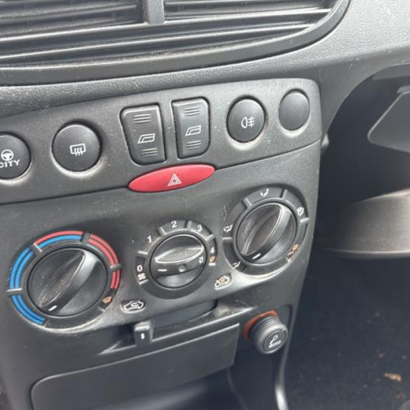 Fermeture de capot FIAT PUNTO 2 Photo n°20