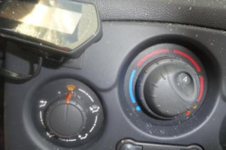 Pare boue avant droit RENAULT CLIO 3