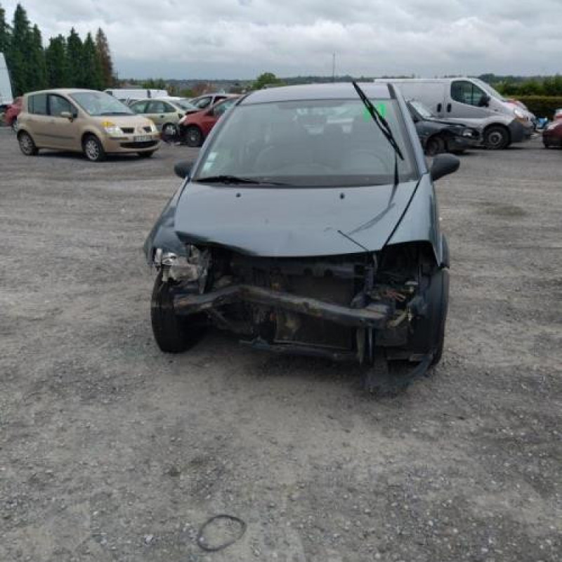 Pare boue avant gauche CITROEN C3 1 Photo n°6