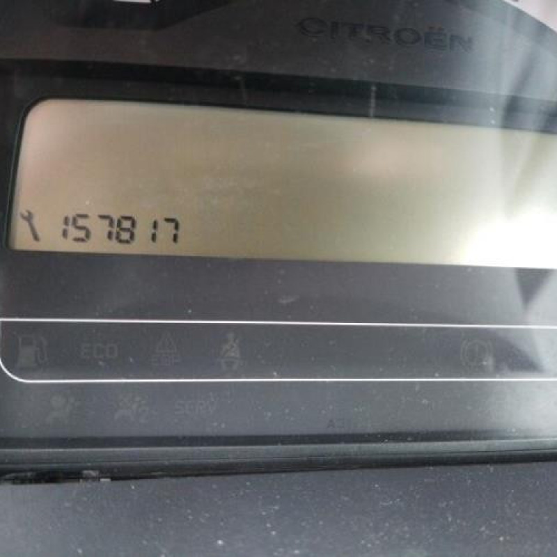 Pare boue avant gauche CITROEN C3 1 Photo n°13