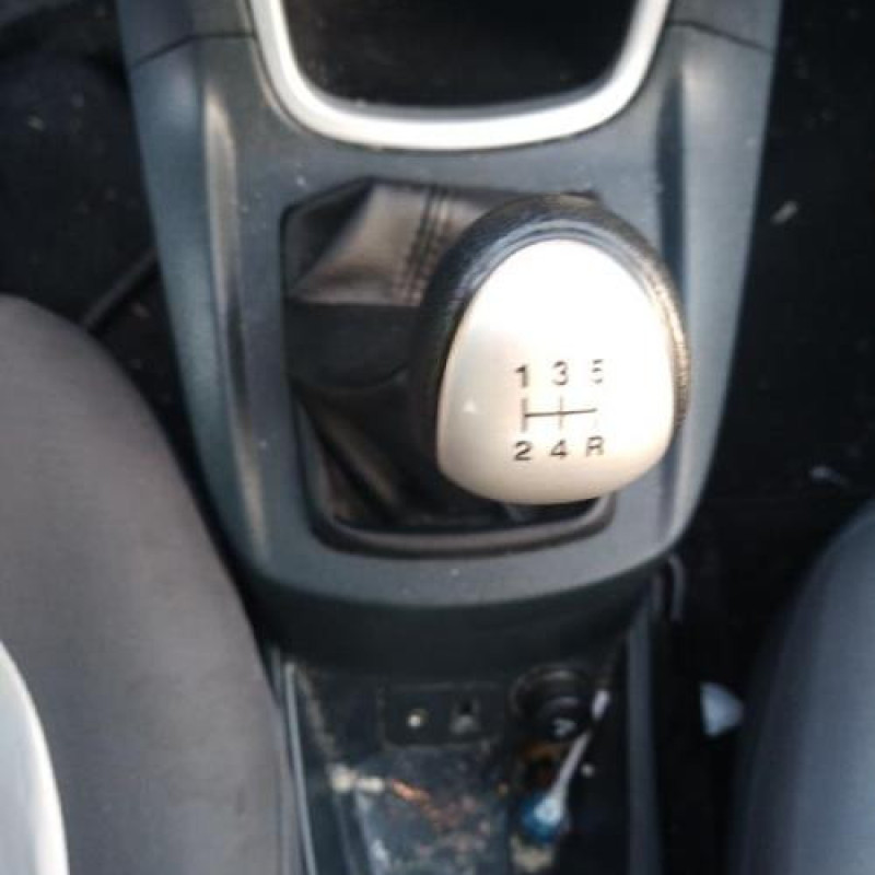 Pare boue avant gauche FORD FIESTA 6 Photo n°7