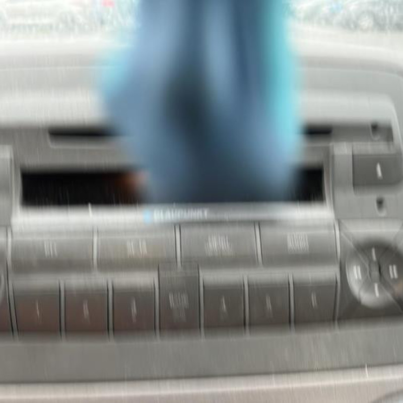 Pare boue avant droit FIAT PANDA 2 Photo n°13