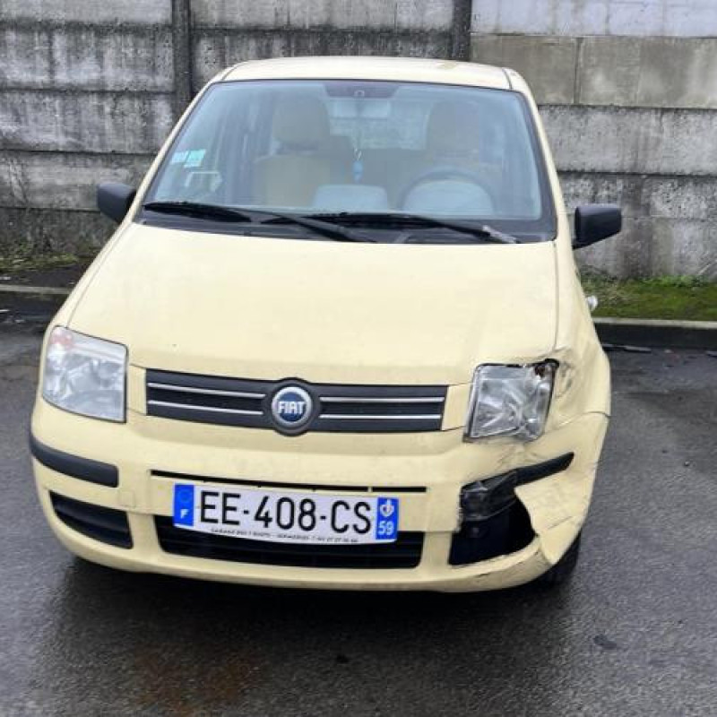 Pare boue avant droit FIAT PANDA 2 Photo n°14