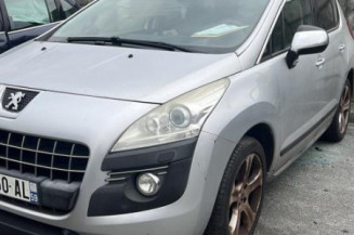 Pare boue avant gauche PEUGEOT 3008 1