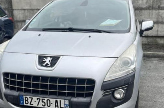 Pare boue avant gauche PEUGEOT 3008 1