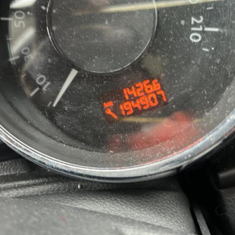 Pare boue avant gauche PEUGEOT 3008 1 Photo n°14