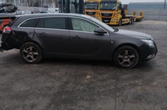 Pare boue avant droit OPEL INSIGNIA 1