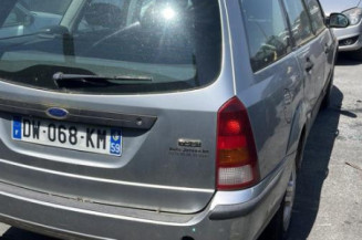 Pare boue avant droit FORD FOCUS 1