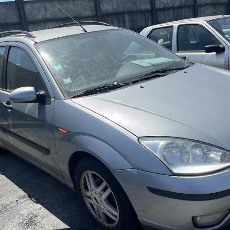 Pare boue avant droit FORD FOCUS 1 Photo n°11