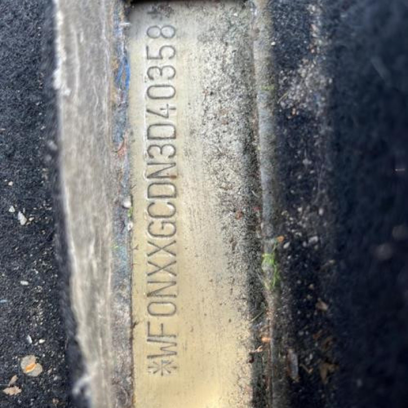 Pare boue avant droit FORD FOCUS 1 Photo n°13