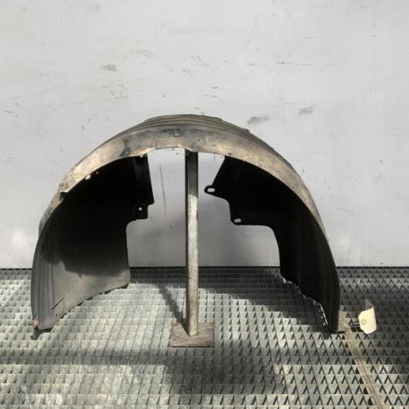 Pare boue avant gauche FORD FOCUS 1 Photo n°3