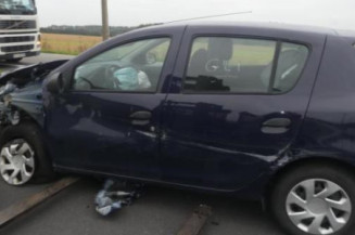 Pare boue avant droit DACIA SANDERO 2