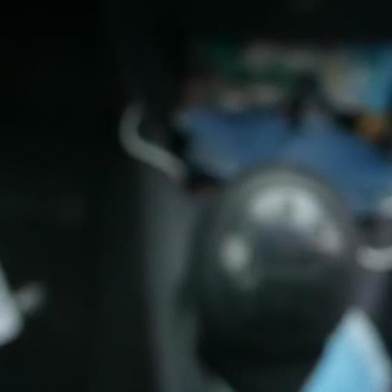 Pare boue avant droit DACIA SANDERO 2 Photo n°10