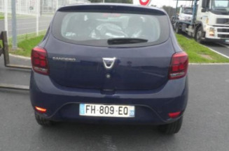 Pare boue avant droit DACIA SANDERO 2
