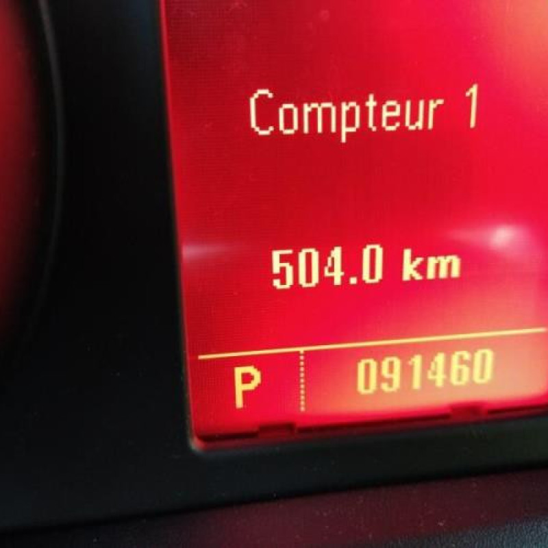 Pare boue avant droit OPEL ASTRA J Photo n°8