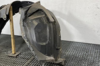 Pare boue avant droit NISSAN QASHQAI 1