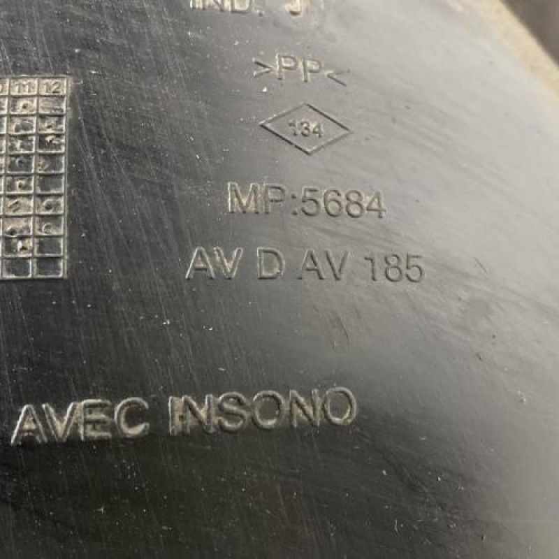 Pare boue avant droit RENAULT CLIO 3 Photo n°4