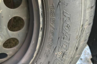 Pare boue avant droit RENAULT CLIO 3