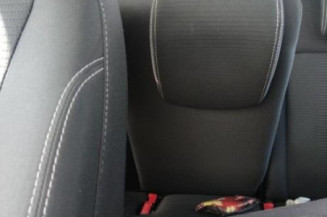 Pare boue avant droit RENAULT CLIO 3