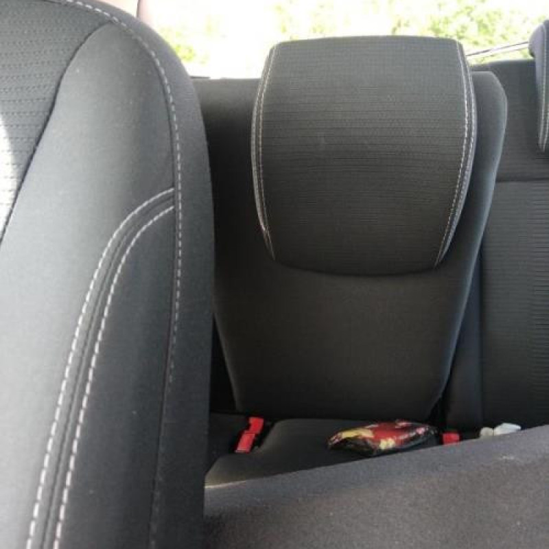 Pare boue avant droit RENAULT CLIO 3 Photo n°10