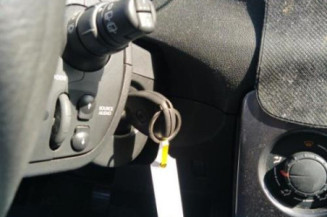 Pare boue avant droit RENAULT CLIO 3