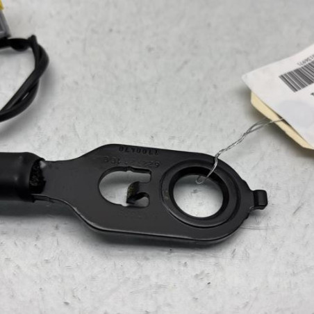 Attache ceinture avant droit PEUGEOT 2008 1