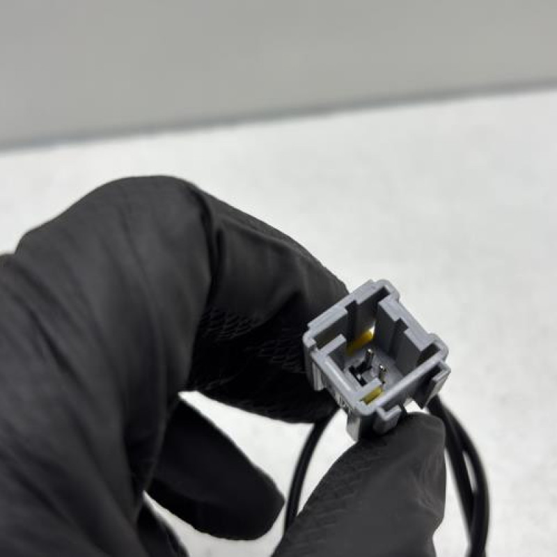 Attache ceinture avant droit PEUGEOT 2008 1 Photo n°3