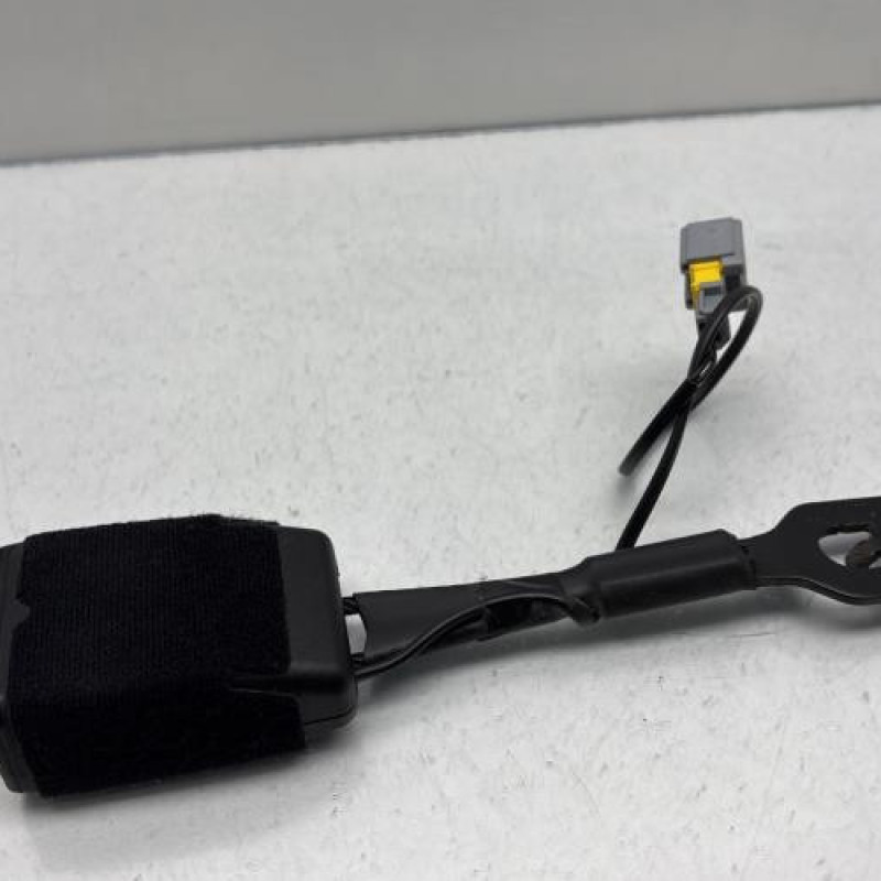 Attache ceinture avant gauche PEUGEOT 2008 1 Photo n°1