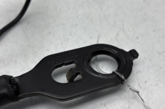 Attache ceinture avant gauche PEUGEOT 2008 1