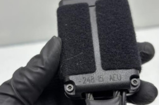 Attache ceinture avant gauche PEUGEOT 2008 1