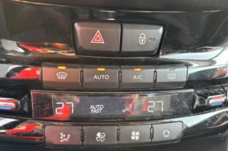 Ecran GPS PEUGEOT 2008 1