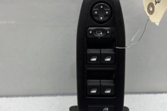 Interrupteur de leve vitre avant gauche PEUGEOT 2008 1 Photo n°1