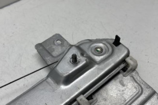 Leve vitre electrique avant droit PEUGEOT 2008 1