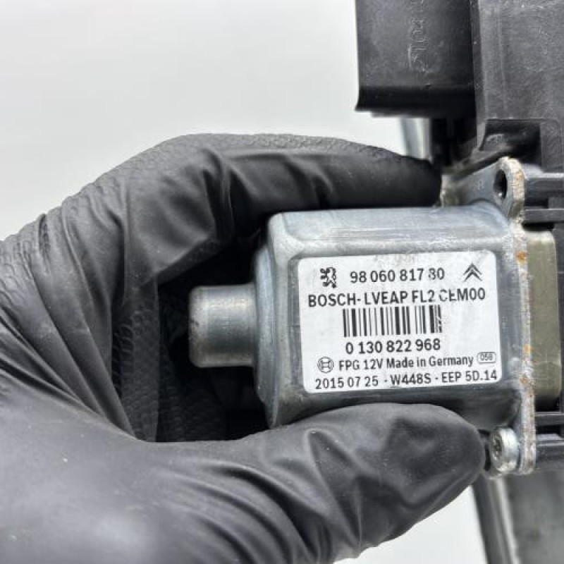 Leve vitre electrique avant droit PEUGEOT 2008 1 Photo n°5
