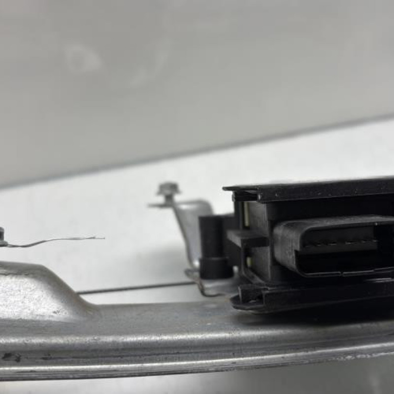 Leve vitre electrique avant droit PEUGEOT 2008 1 Photo n°6