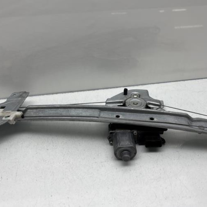 Leve vitre electrique avant droit PEUGEOT 2008 1 Photo n°7