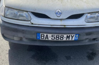 Bouton de warning RENAULT LAGUNA 1