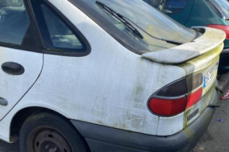 Bouton de warning RENAULT LAGUNA 1