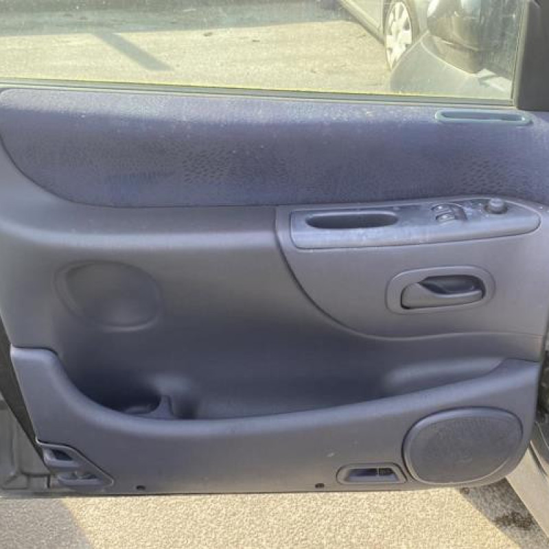 Verin de coffre RENAULT ESPACE 3 Photo n°20