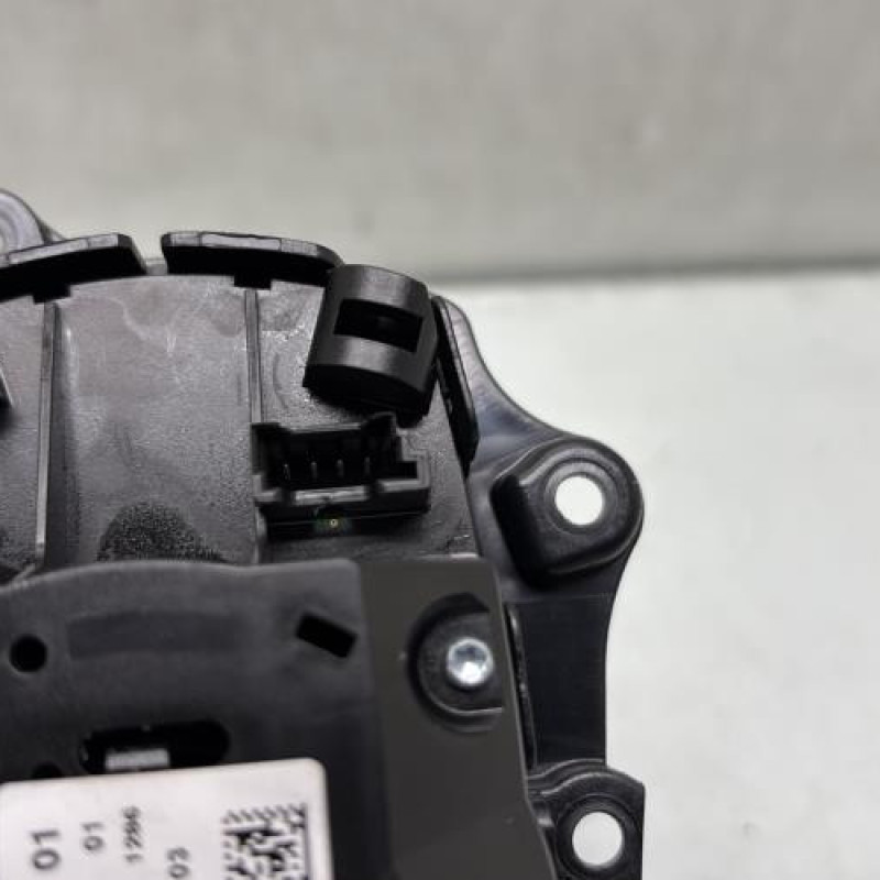 Commande GPS BMW SERIE 3 E90 Photo n°4