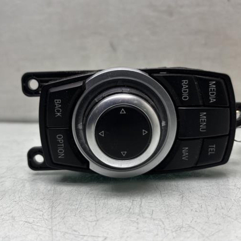 Commande GPS BMW SERIE 2 F45 ACTIVE Photo n°1