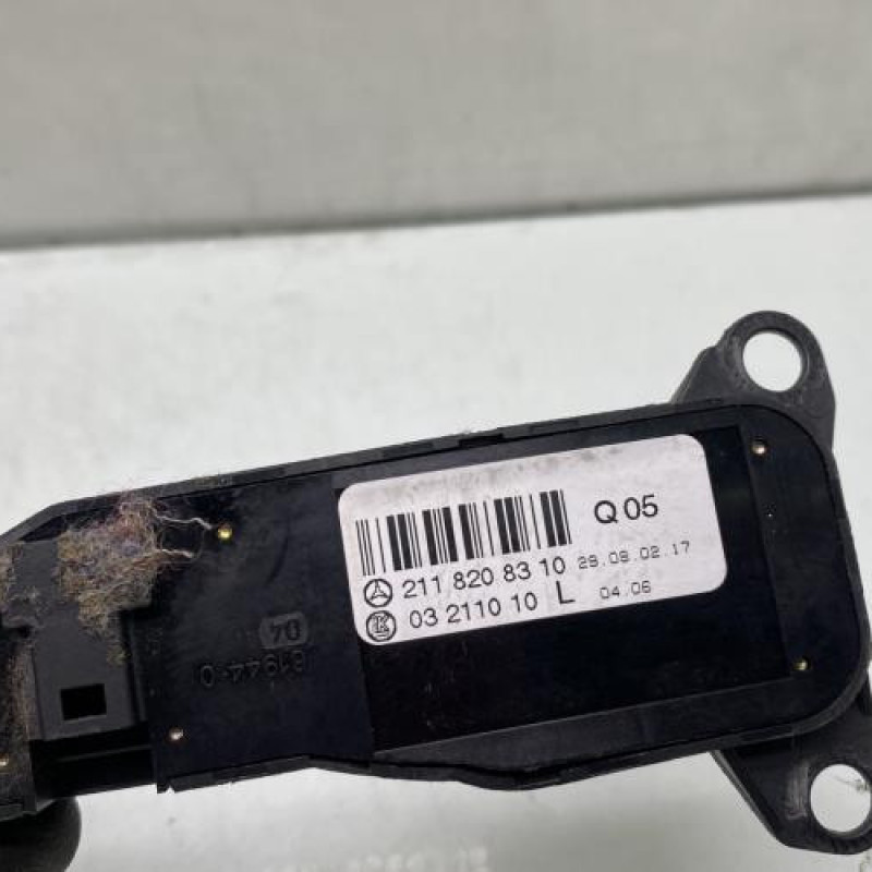 Commande retroviseurs MERCEDES CLASSE E 211 Photo n°3