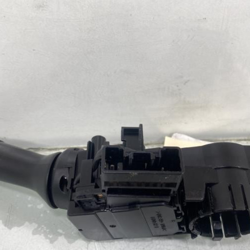 Commodo phare TOYOTA YARIS 2 Photo n°4