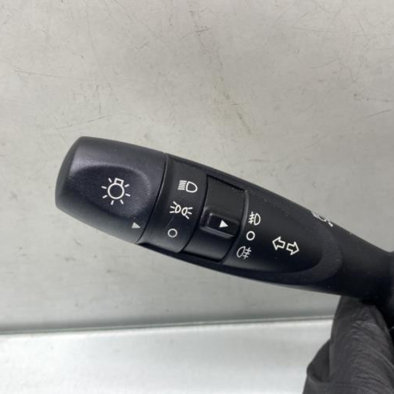 Commodo phare HYUNDAI I 10 2 Photo n°2