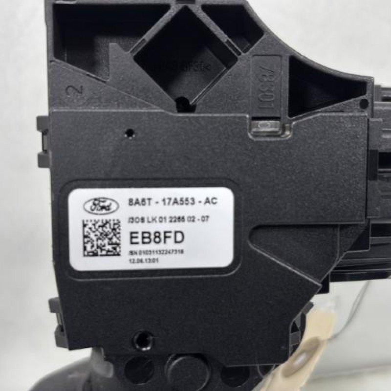 Commodo d'essuie glaces FORD FIESTA 6 Photo n°3