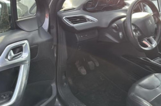 Autoradio d'origine PEUGEOT 2008 1