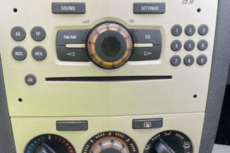 Custode arriere droit (porte) OPEL CORSA D