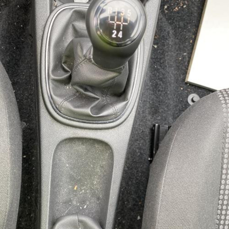 Custode arriere gauche (porte) OPEL CORSA D Photo n°20